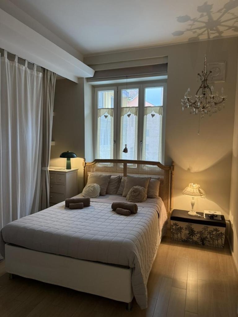 Chic Nest @Galleriacavour Bologna Bilik gambar